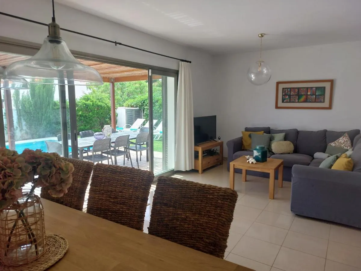 Villa Neva Cala'N Bosch  0*, Cala'N Bosch (Menorca) Spain