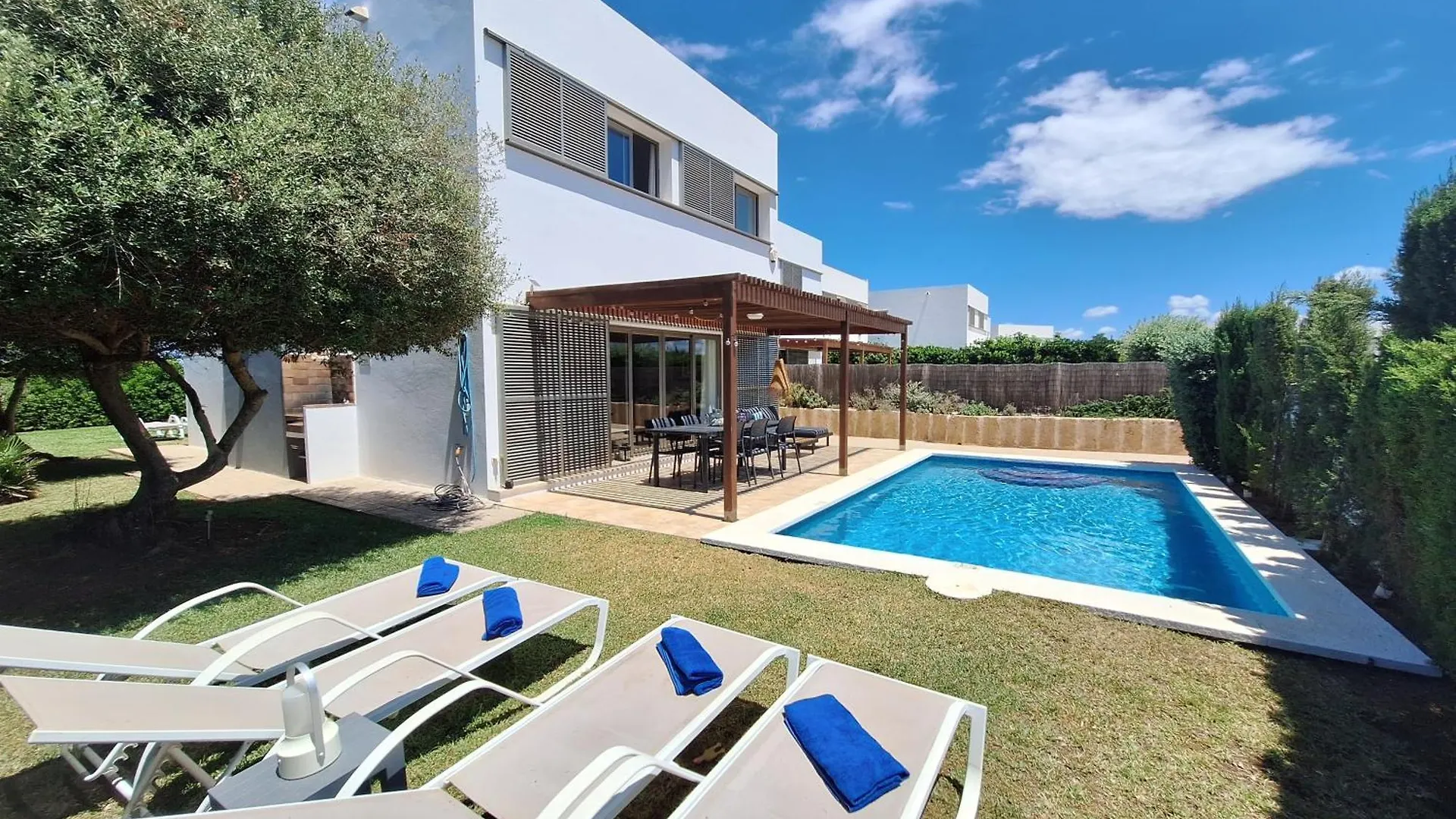 Villa Neva Cala'N Bosch